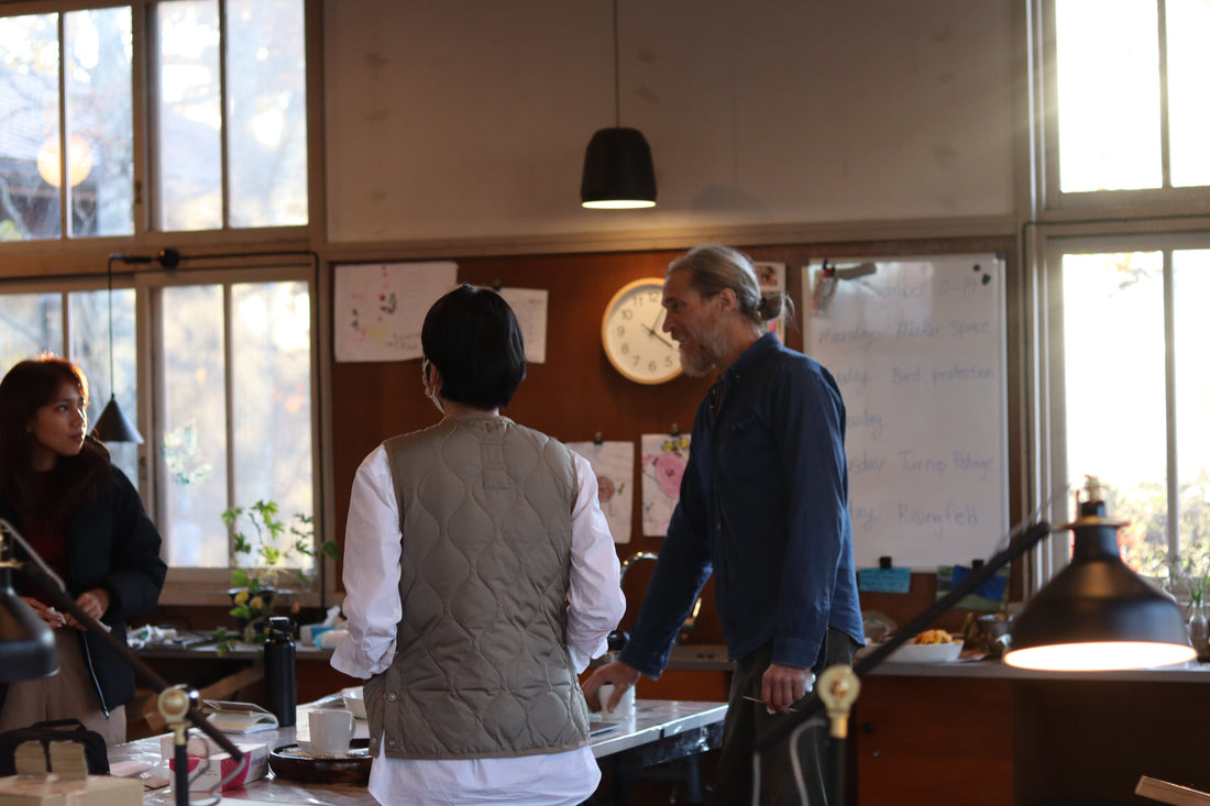 ランドセルを背負わないインターナショナルスクールのこどもが工房にきた | 株式会社ハリズリー