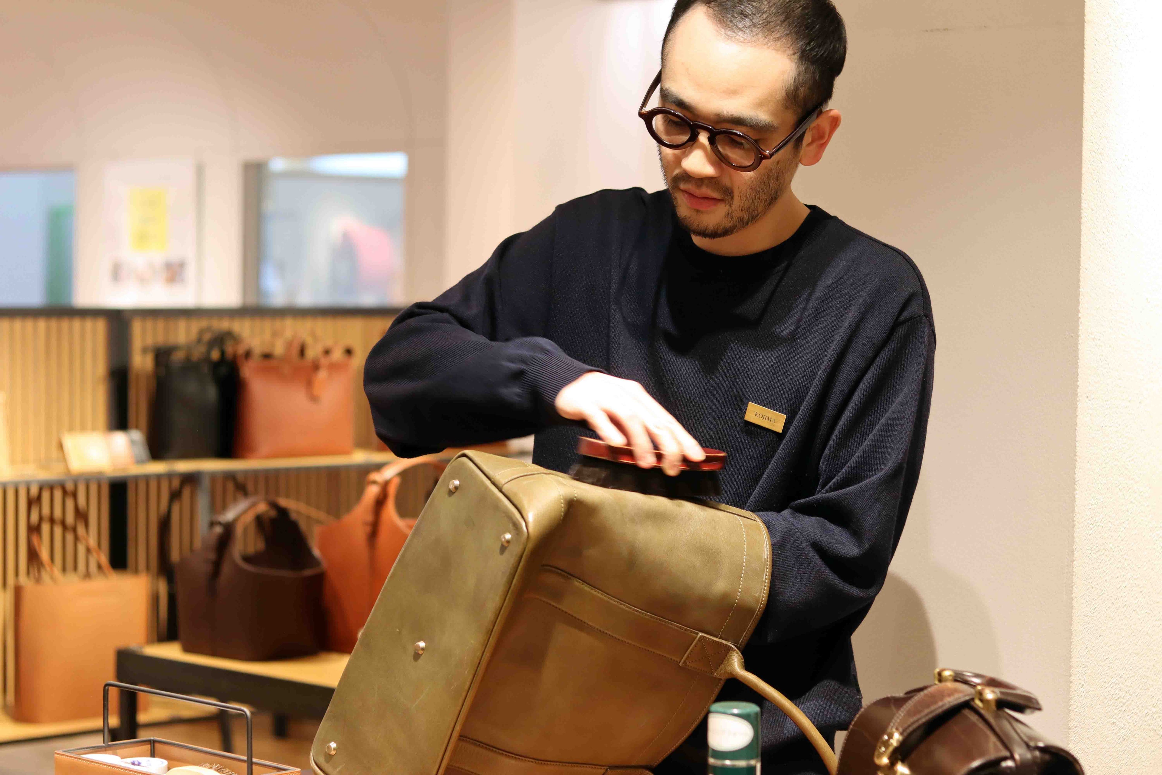 資格取得90名超。土屋鞄が「革の専門家」を本気で育成する理由